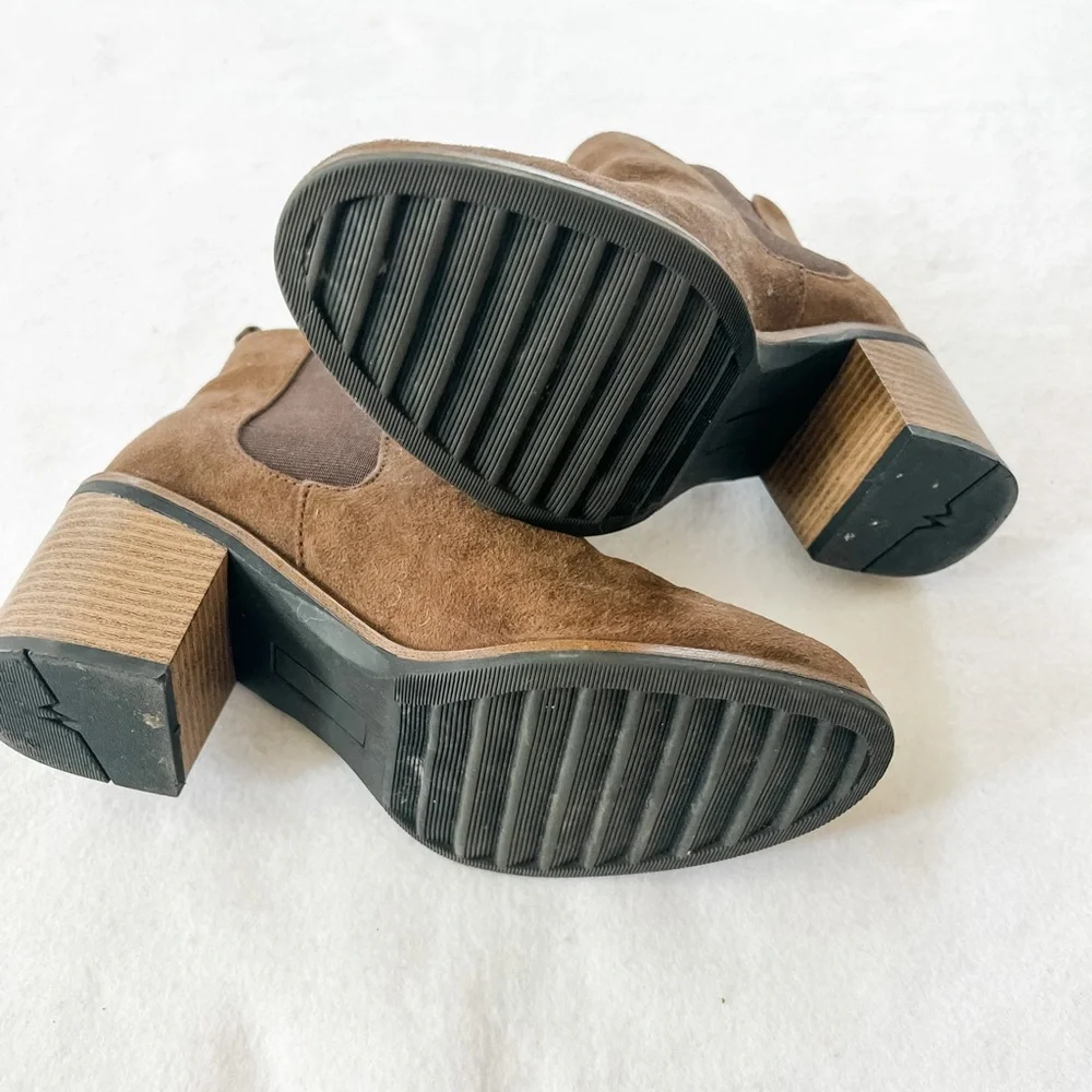WM | Booties - Picture 6 of 6